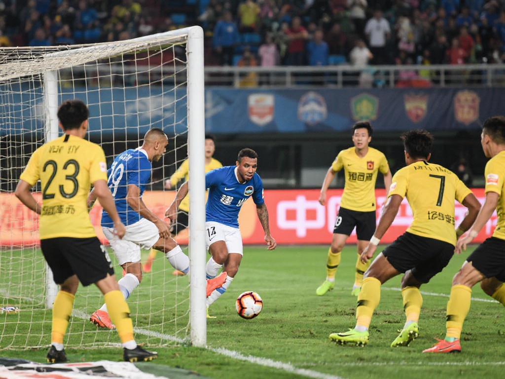 随着英超联 随着英超联